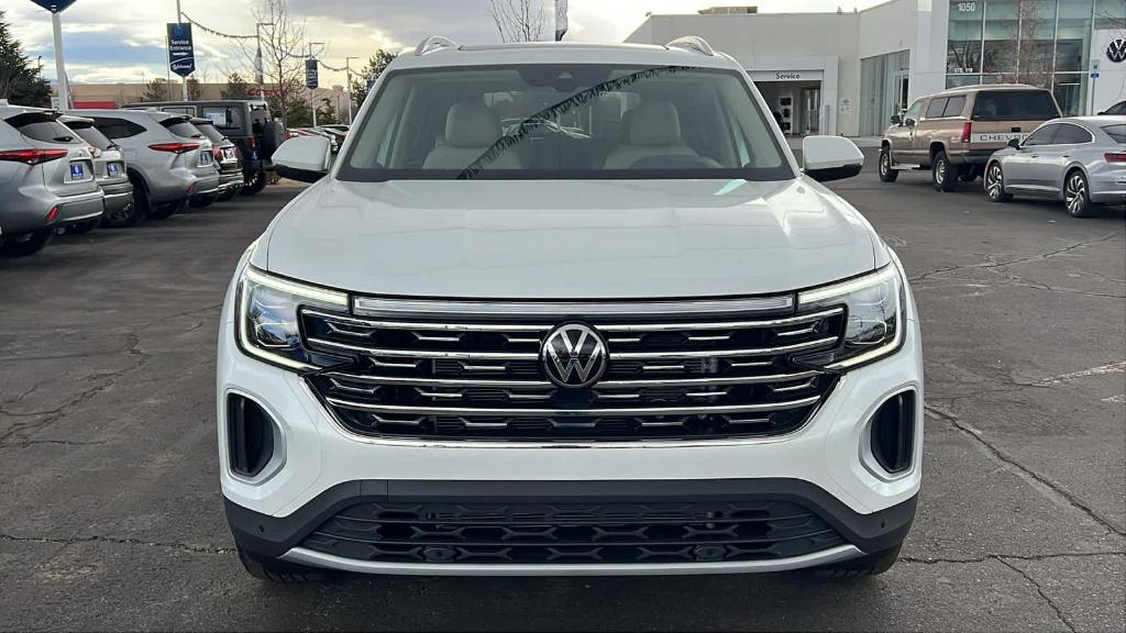 new 2025 Volkswagen Atlas car, priced at $50,284