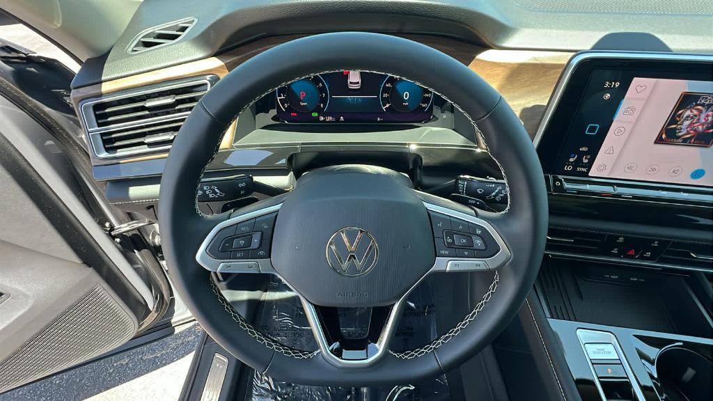 new 2025 Volkswagen Atlas car, priced at $43,516