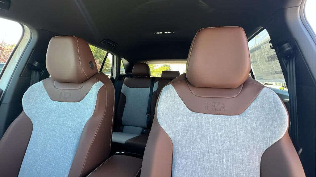 new 2025 Volkswagen ID.4 car, priced at $46,161
