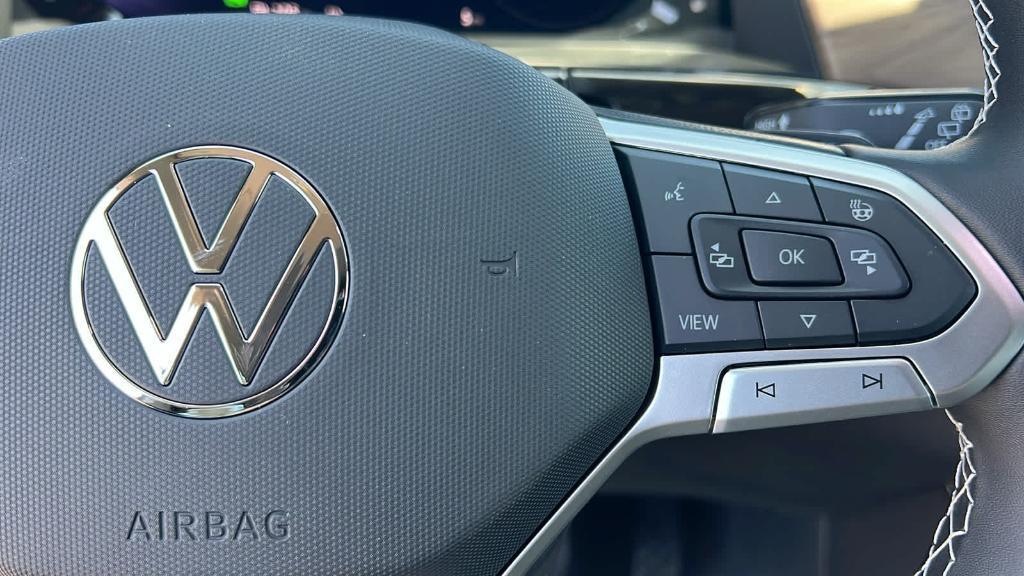 new 2025 Volkswagen Atlas car, priced at $43,101