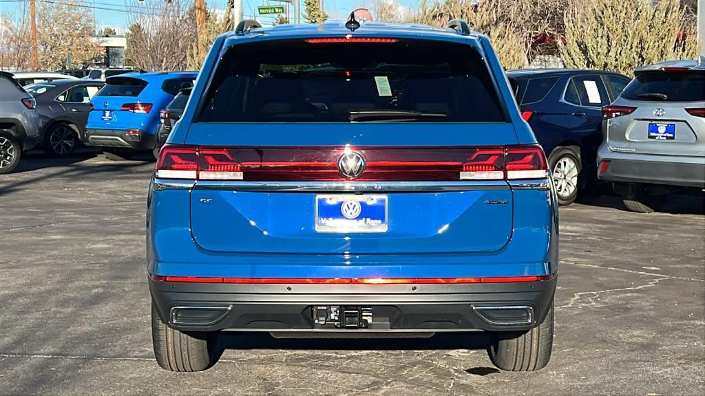 new 2025 Volkswagen Atlas car, priced at $44,962