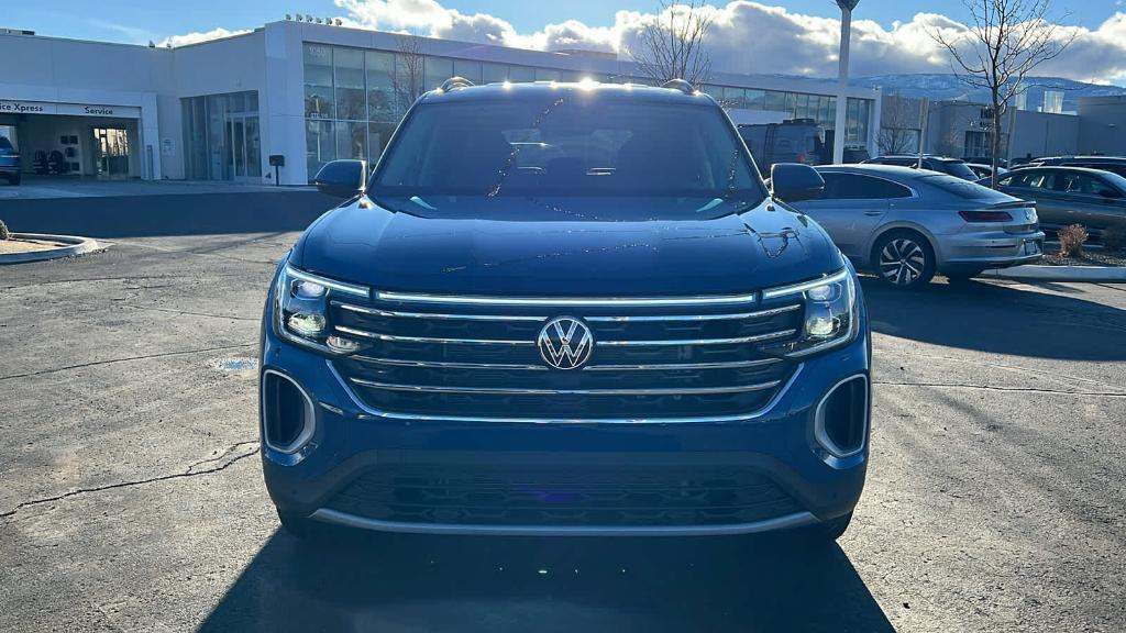 new 2025 Volkswagen Atlas car, priced at $44,962