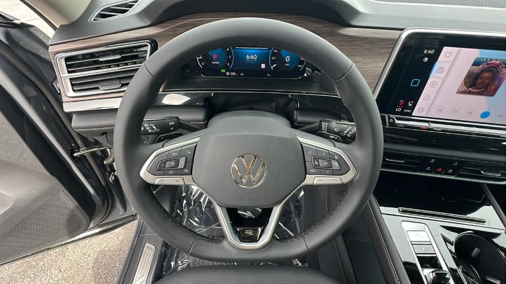 new 2026 Volkswagen Atlas car, priced at $57,304