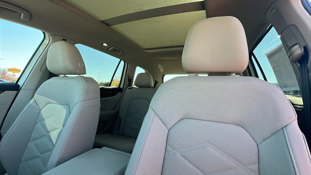 new 2026 Volkswagen Atlas car, priced at $49,030