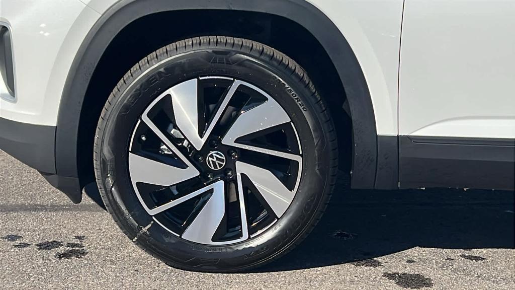 new 2026 Volkswagen Atlas car, priced at $49,030