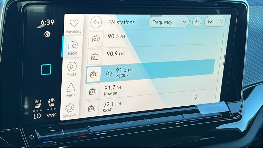 new 2026 Volkswagen Atlas Cross Sport car, priced at $55,813