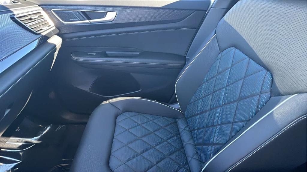 new 2026 Volkswagen Atlas Cross Sport car, priced at $55,813