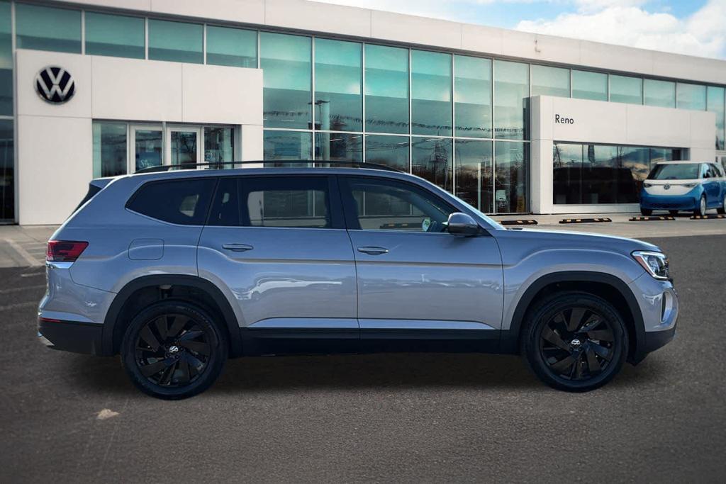 new 2025 Volkswagen Atlas car, priced at $47,582