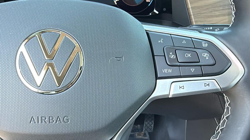 new 2025 Volkswagen Atlas car, priced at $47,582
