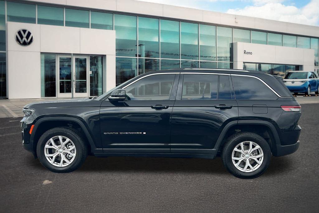 used 2022 Jeep Grand Cherokee car, priced at $28,988