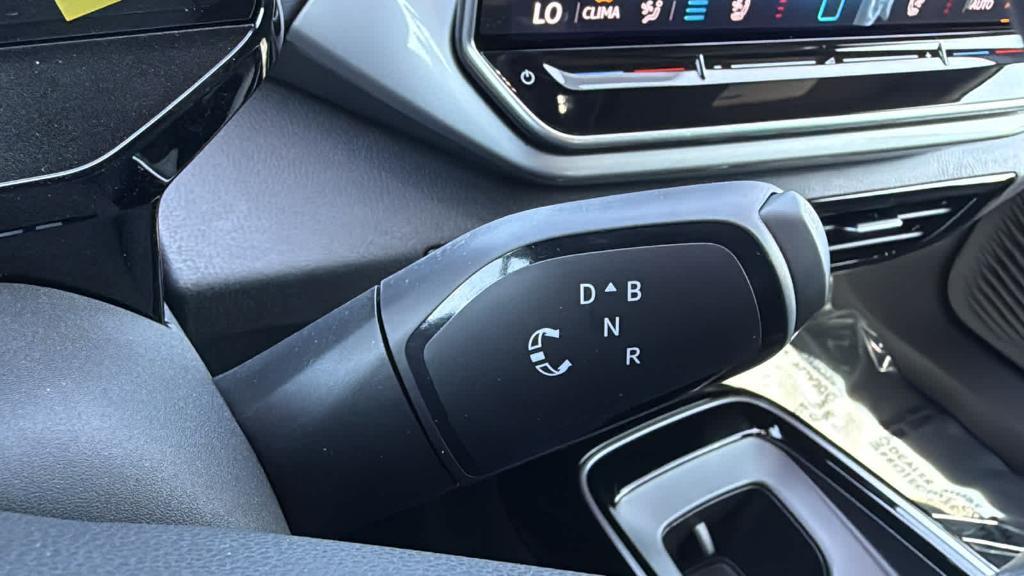 new 2025 Volkswagen ID.4 car, priced at $49,868
