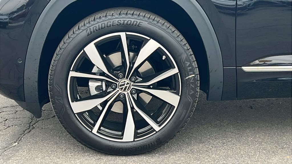 new 2026 Volkswagen Atlas car, priced at $56,849