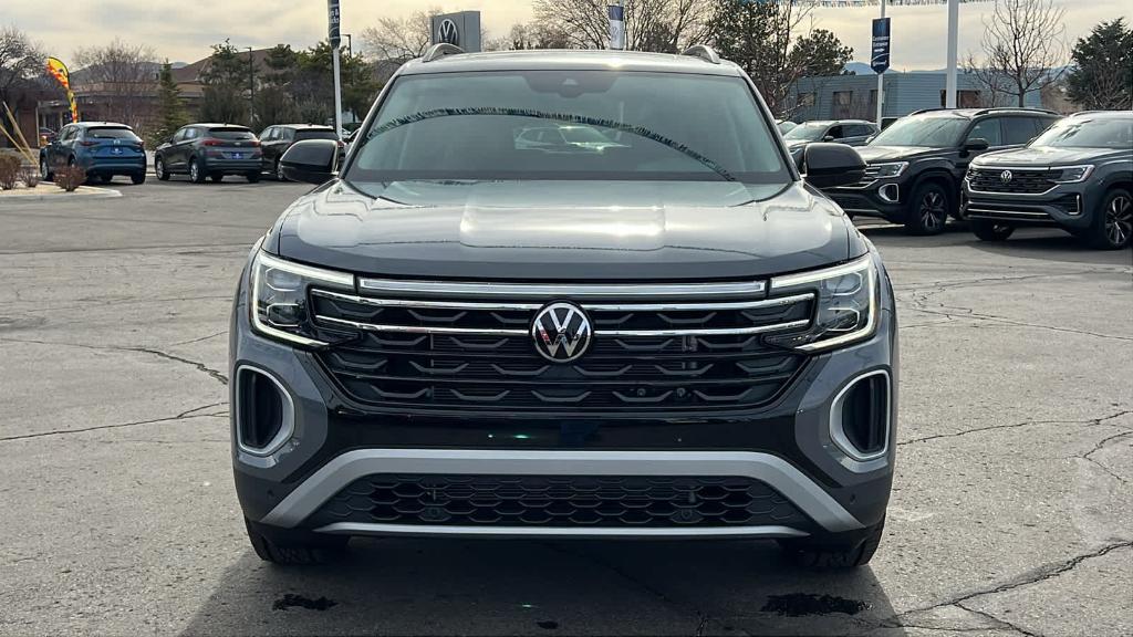 new 2025 Volkswagen Atlas car, priced at $48,004