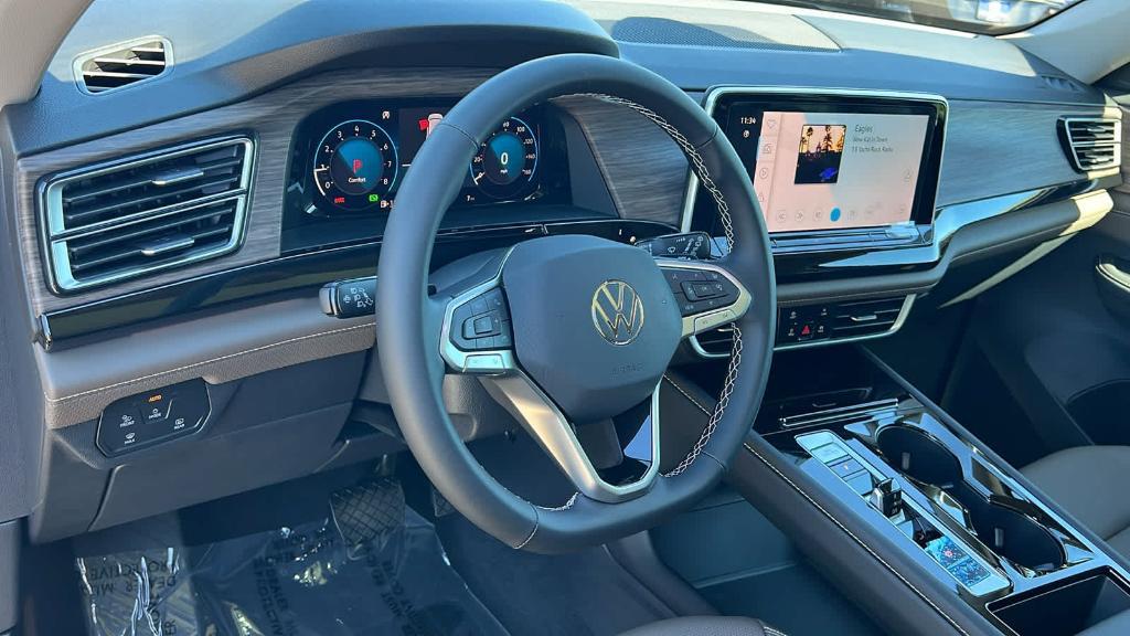 new 2025 Volkswagen Atlas car, priced at $46,709