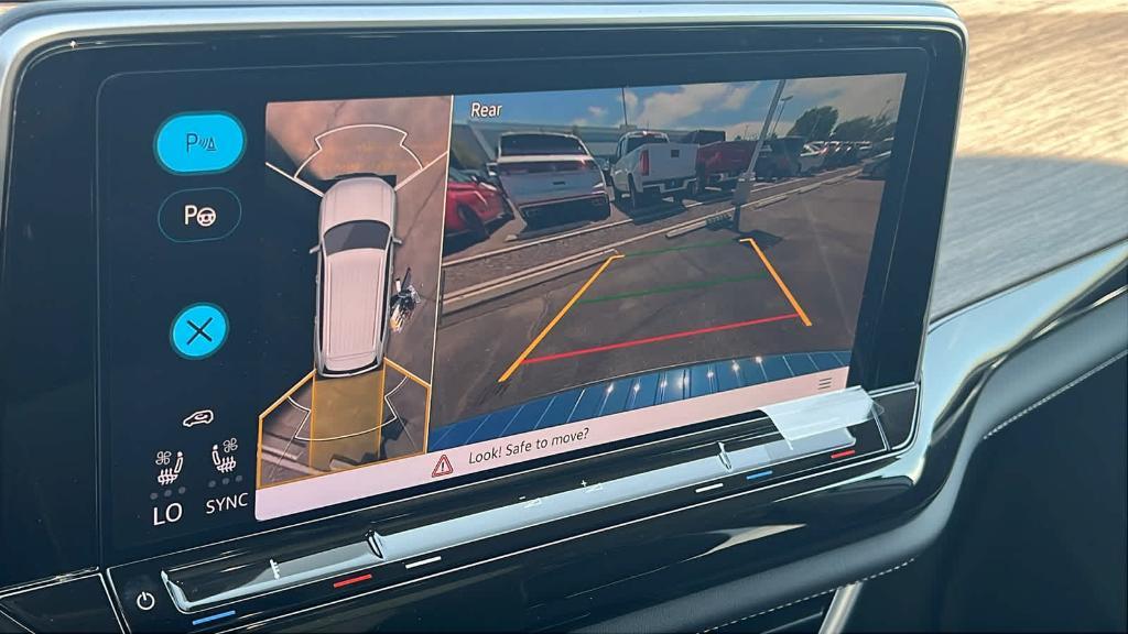 new 2025 Volkswagen Atlas car, priced at $51,985