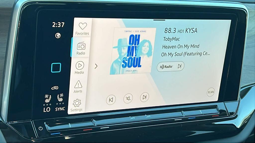 new 2026 Volkswagen Atlas car, priced at $47,375