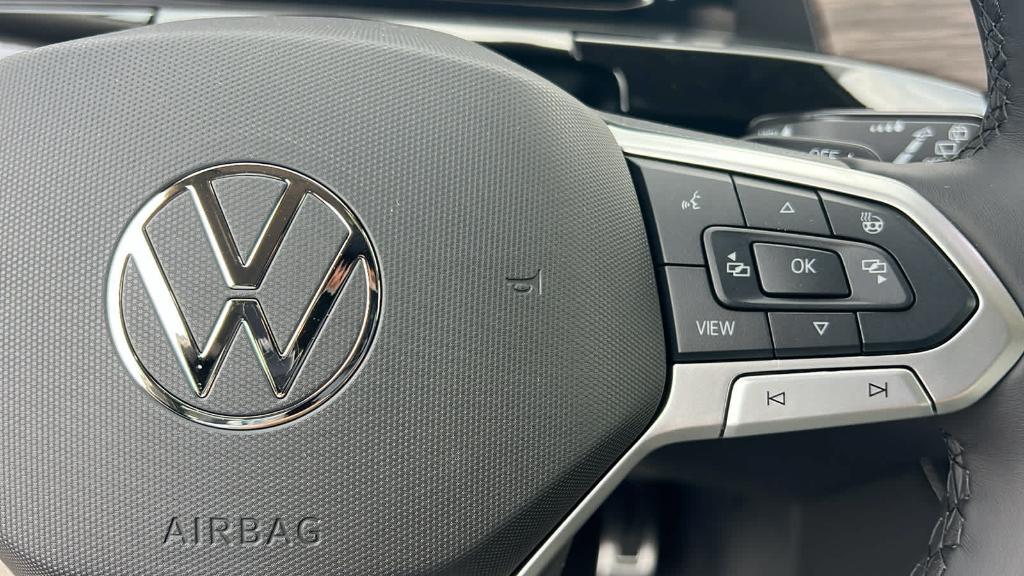 new 2025 Volkswagen Atlas car, priced at $51,639