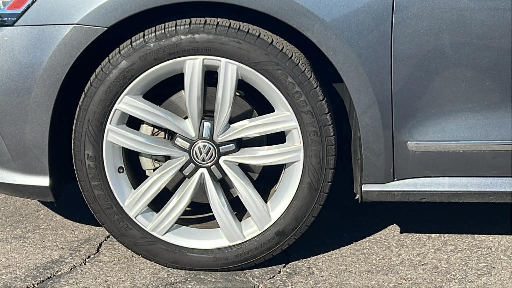 used 2017 Volkswagen Passat car, priced at $13,487