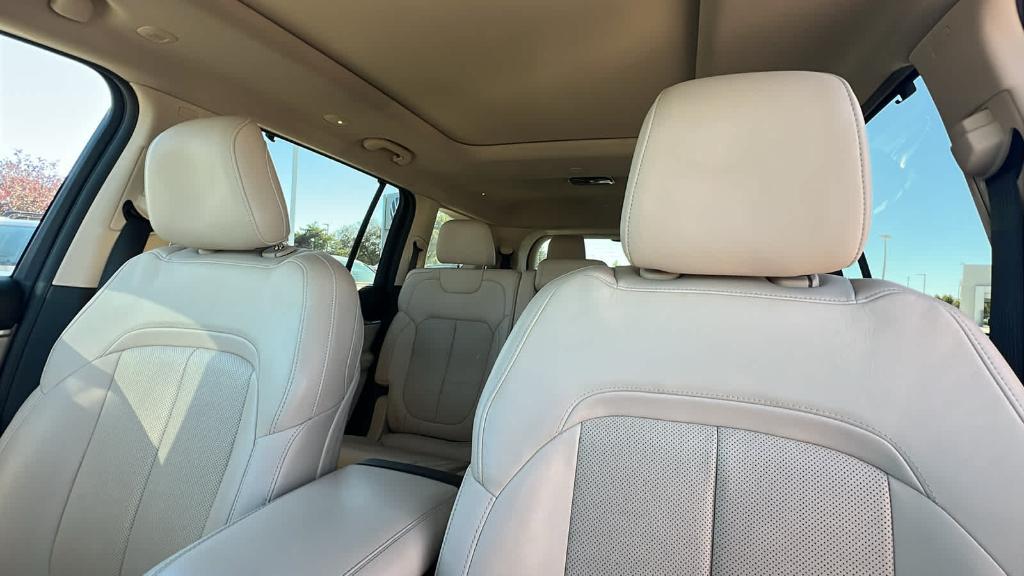 used 2022 Jeep Grand Cherokee L car, priced at $31,712