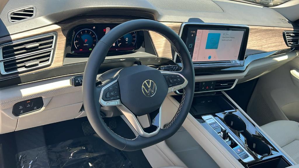 new 2025 Volkswagen Atlas car, priced at $47,366