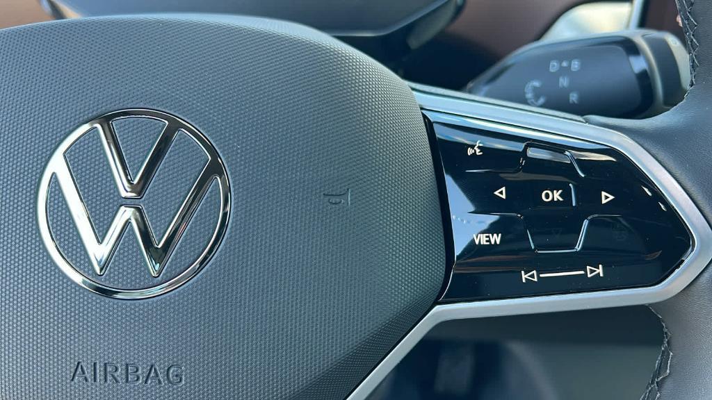 new 2025 Volkswagen ID.4 car, priced at $44,820