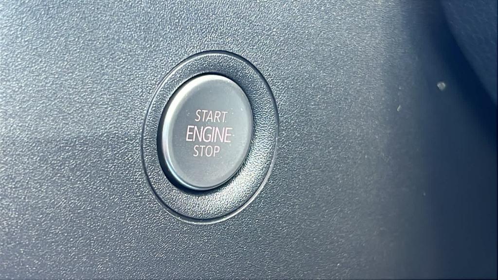 new 2025 Volkswagen ID.4 car, priced at $44,820