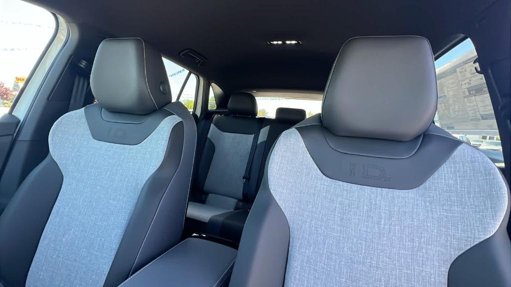 new 2025 Volkswagen ID.4 car, priced at $44,495