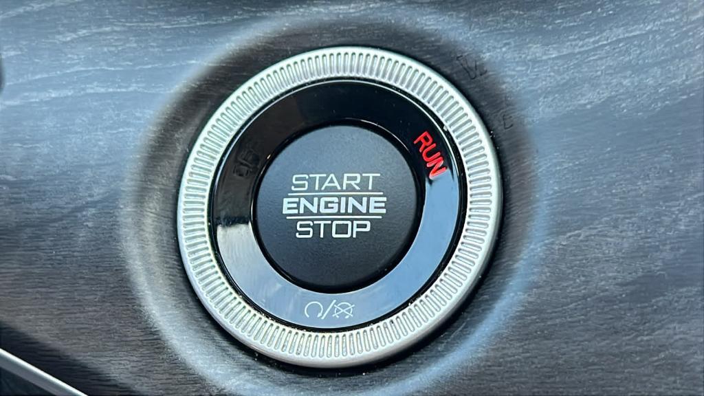 used 2021 Jeep Grand Cherokee L car, priced at $28,780