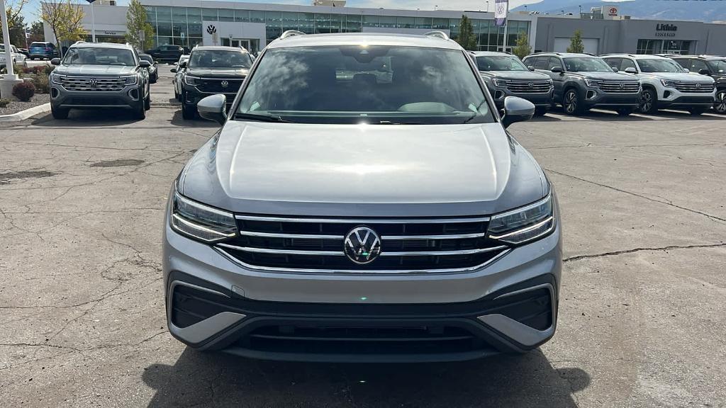 new 2024 Volkswagen Tiguan car, priced at $33,906