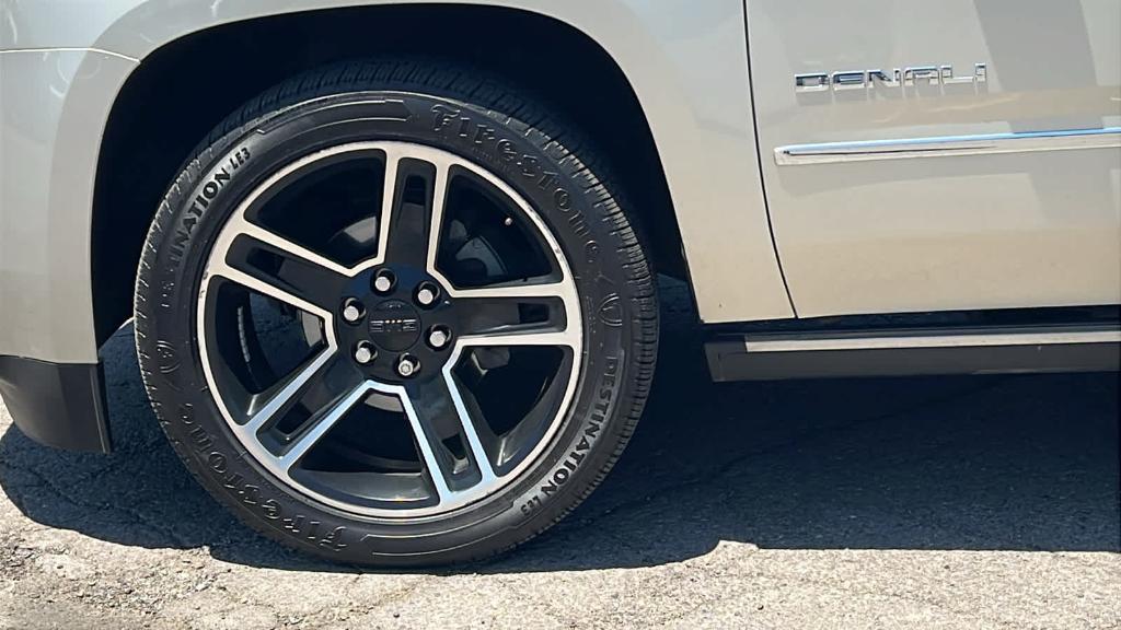 used 2017 GMC Yukon car, priced at $27,921