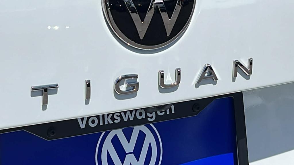 new 2024 Volkswagen Tiguan car, priced at $33,886