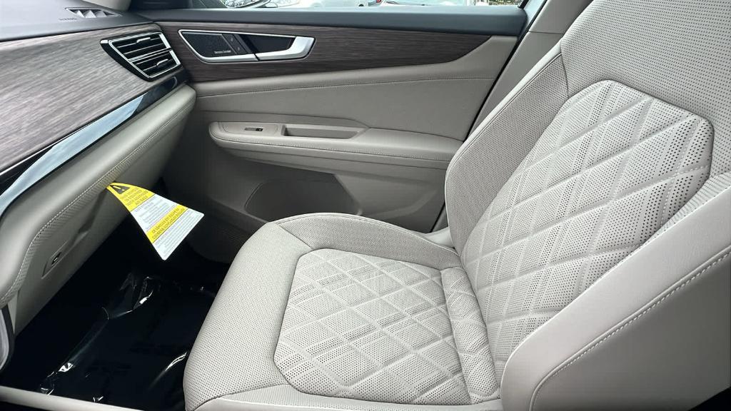 new 2026 Volkswagen Atlas car, priced at $57,304