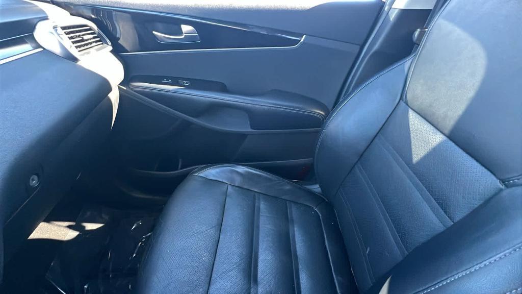 used 2017 Kia Sorento car, priced at $15,476