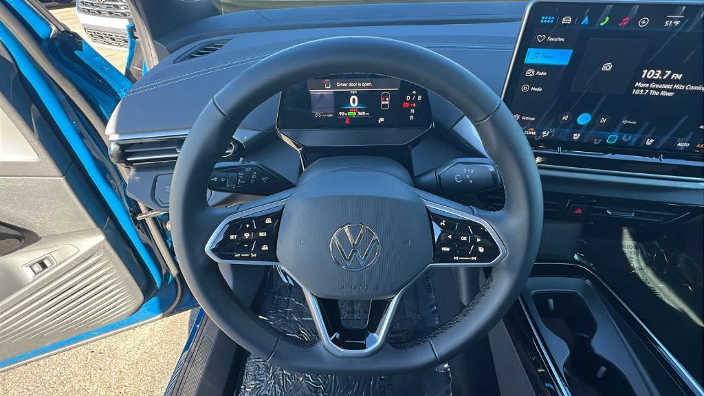 new 2025 Volkswagen ID.4 car, priced at $52,547