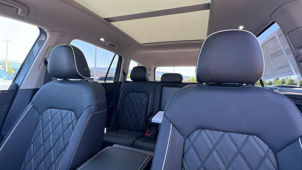 new 2025 Volkswagen Atlas car, priced at $50,950