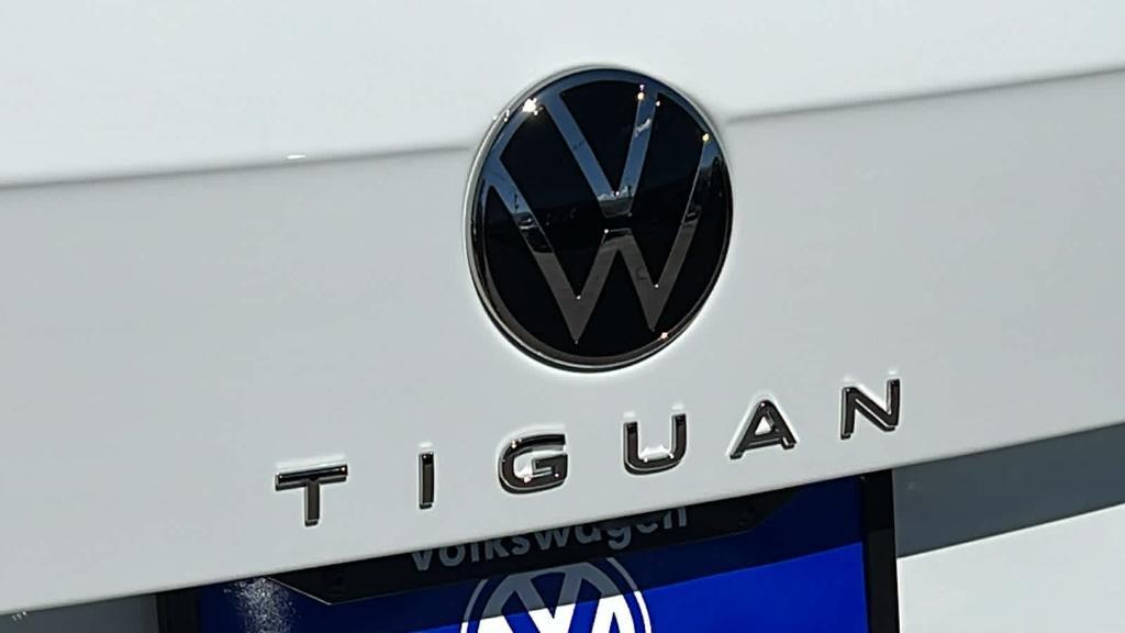 new 2024 Volkswagen Tiguan car, priced at $34,116