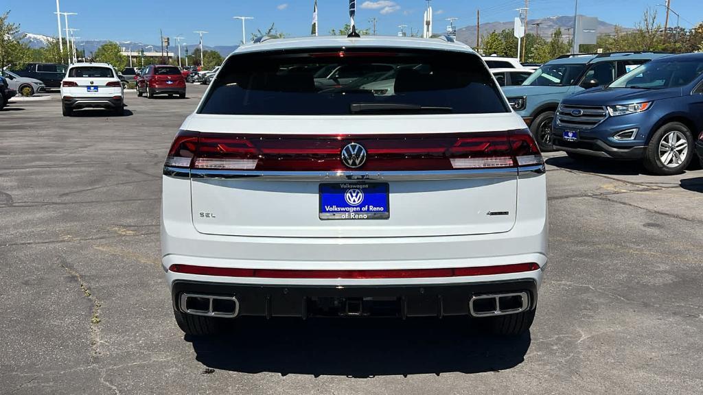 new 2024 Volkswagen Atlas Cross Sport car, priced at $49,221