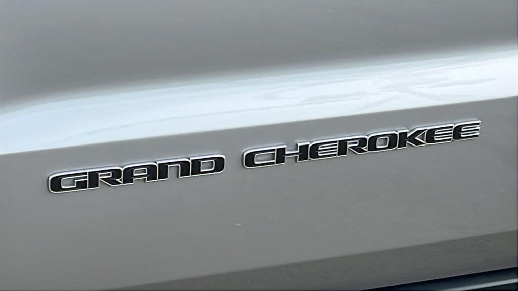 used 2019 Jeep Grand Cherokee car, priced at $22,719