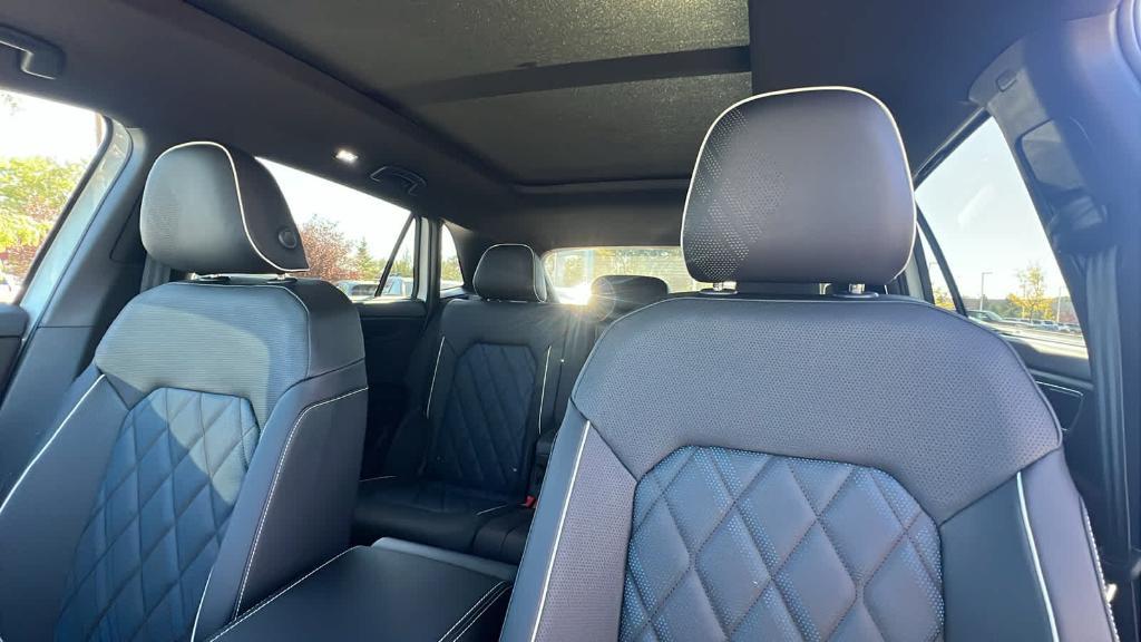 new 2026 Volkswagen Atlas Cross Sport car, priced at $56,056