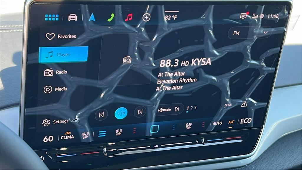 new 2025 Volkswagen ID.4 car, priced at $47,816