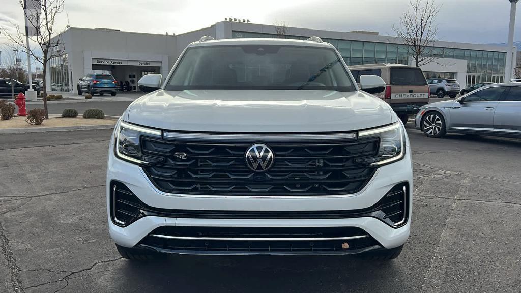 new 2025 Volkswagen Atlas car, priced at $54,764