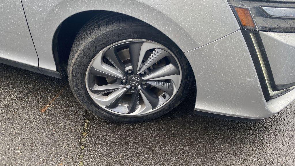 used 2018 Honda Clarity Plug-In Hybrid car, priced at $23,998