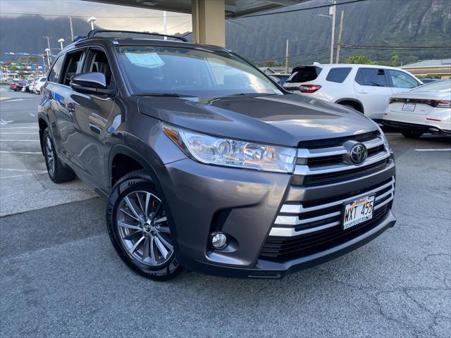 used 2018 Toyota Highlander car, priced at $25,995