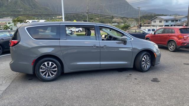 used 2022 Chrysler Pacifica Hybrid car, priced at $29,995