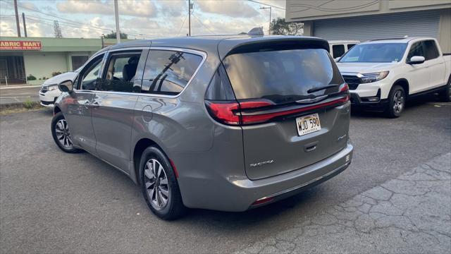 used 2022 Chrysler Pacifica Hybrid car, priced at $29,995