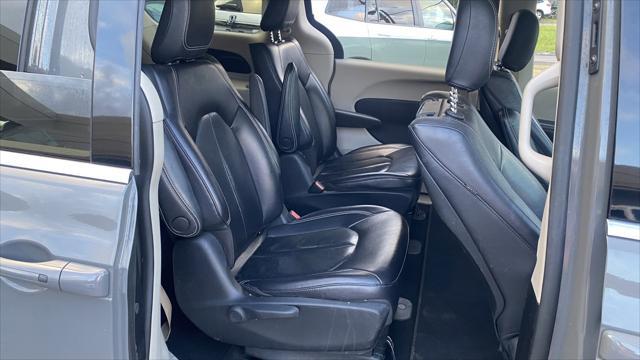 used 2022 Chrysler Pacifica Hybrid car, priced at $29,995