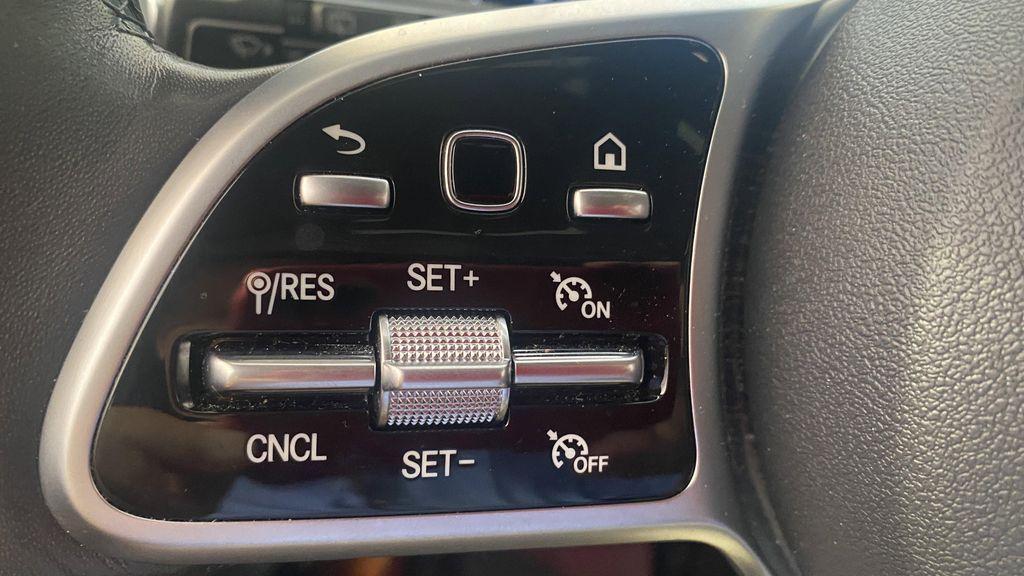 used 2020 Mercedes-Benz GLE 350 car, priced at $41,995