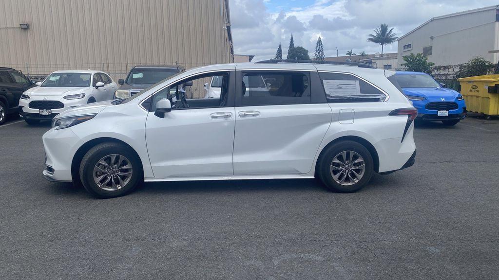 used 2022 Toyota Sienna car, priced at $39,798