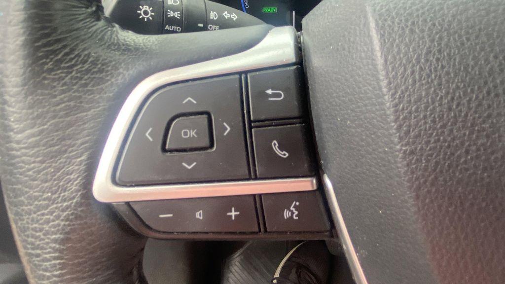 used 2022 Toyota Sienna car, priced at $39,798