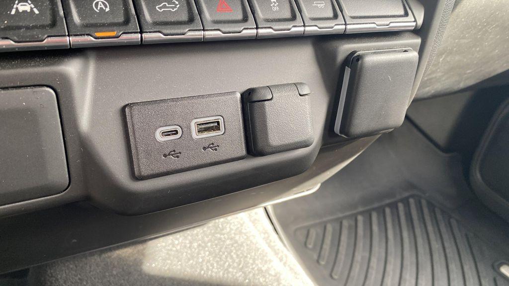 used 2024 Chevrolet Silverado 1500 car, priced at $41,995